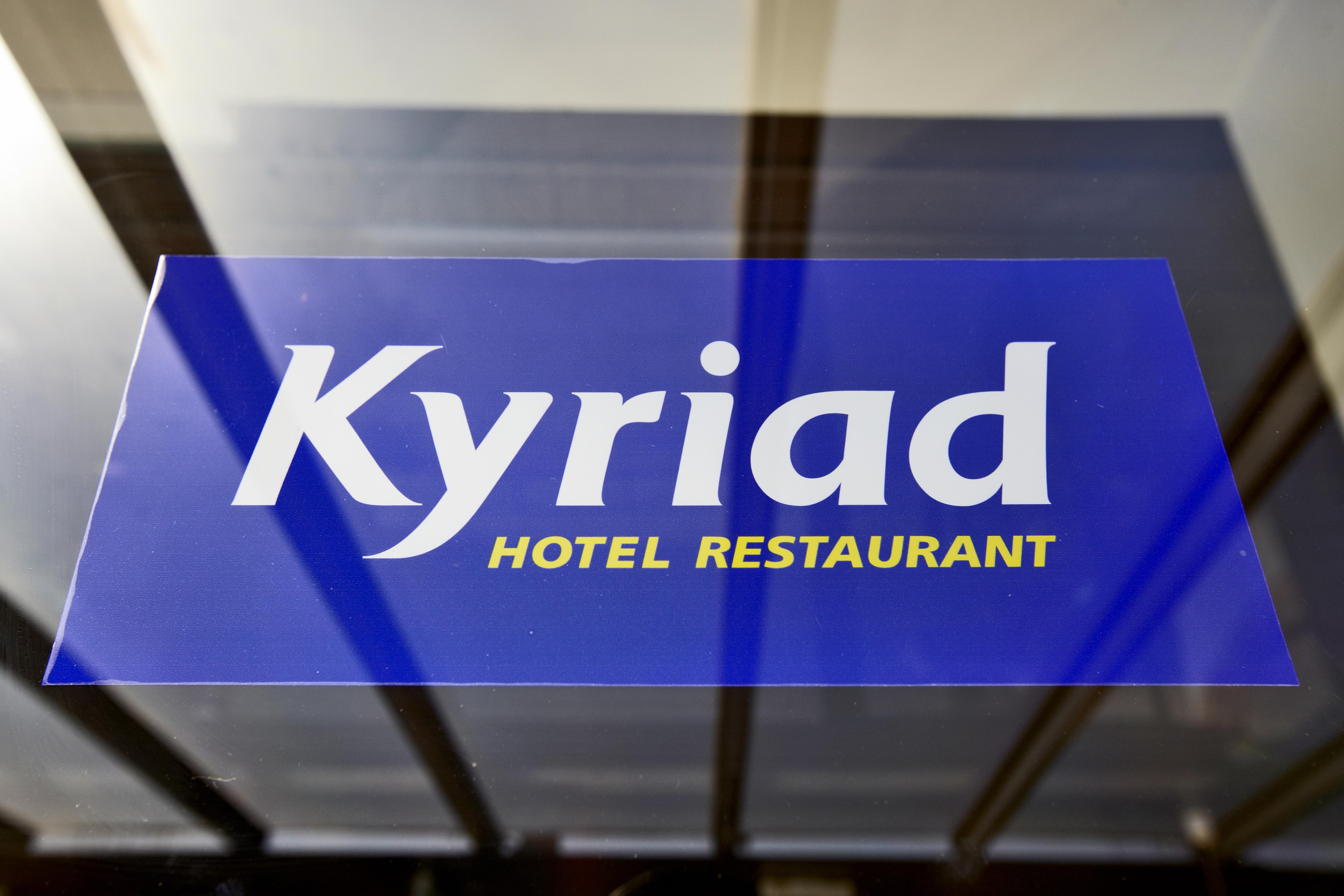 Kyriad Le Blanc-Mesnil Exterior photo